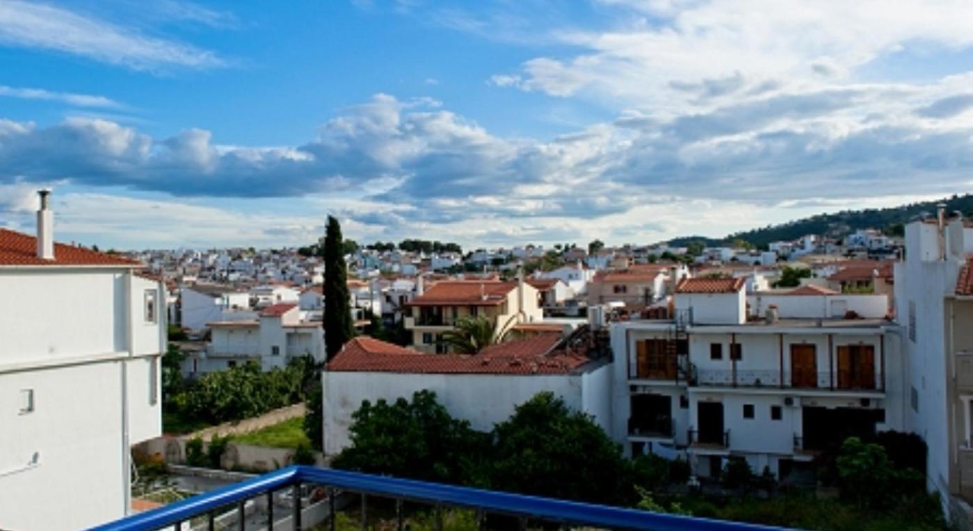 Syraina Apartments Skiathos Town Exterior photo
