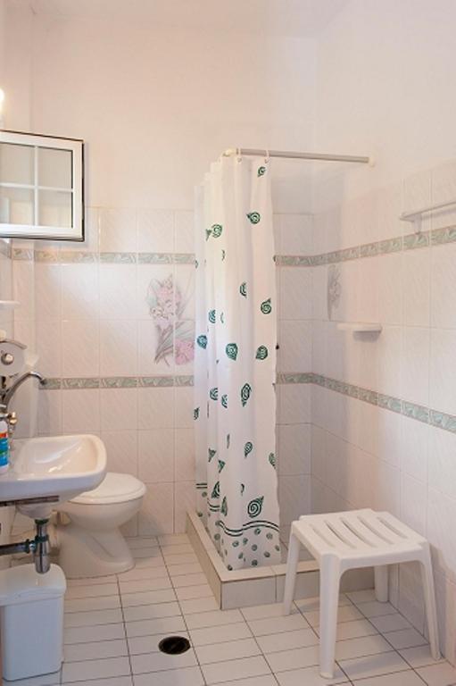 Syraina Apartments Skiathos Town Room photo