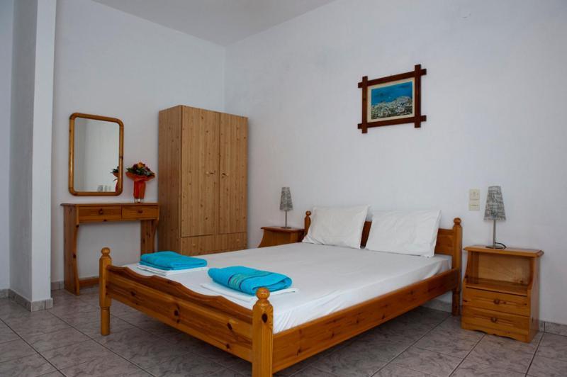 Syraina Apartments Skiathos Town Exterior photo