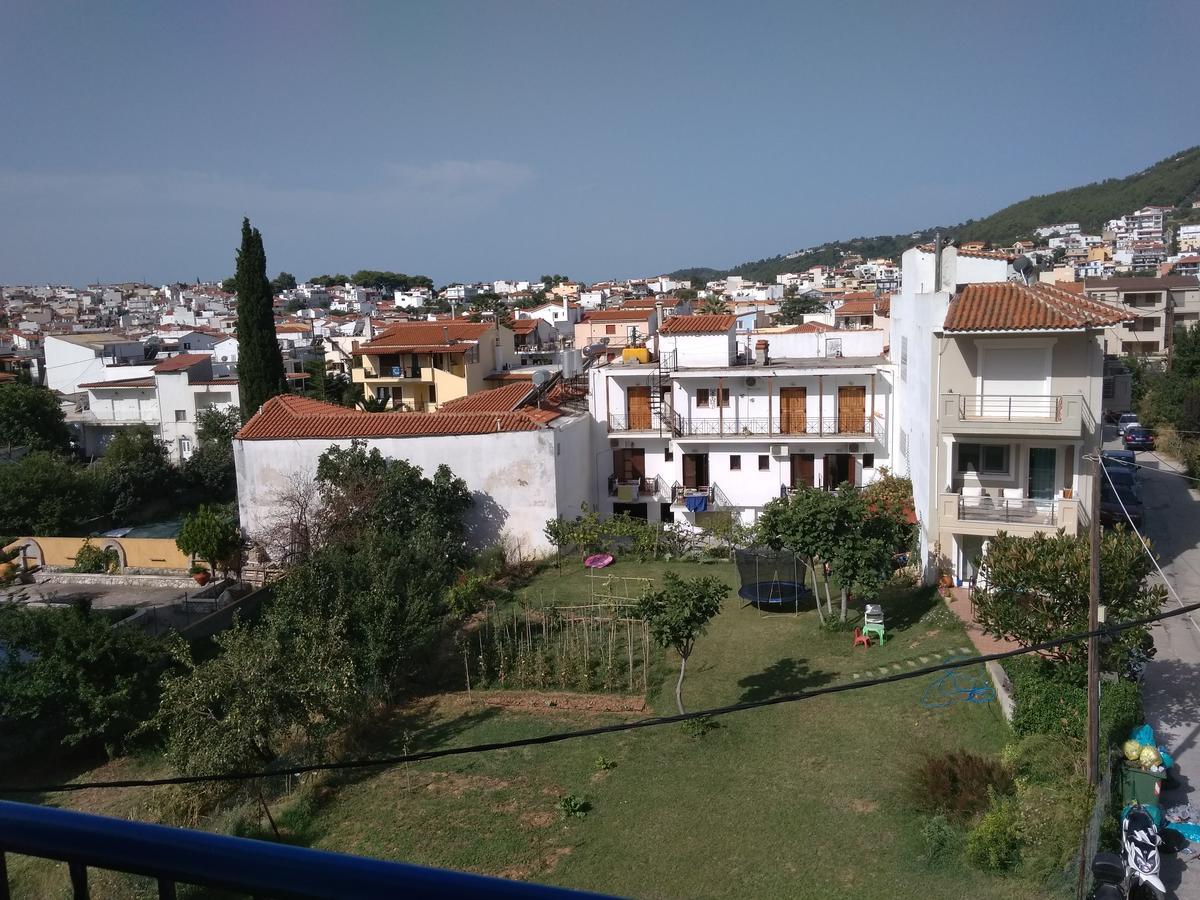 Syraina Apartments Skiathos Town Exterior photo